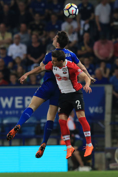 由于多特足 由于多特足