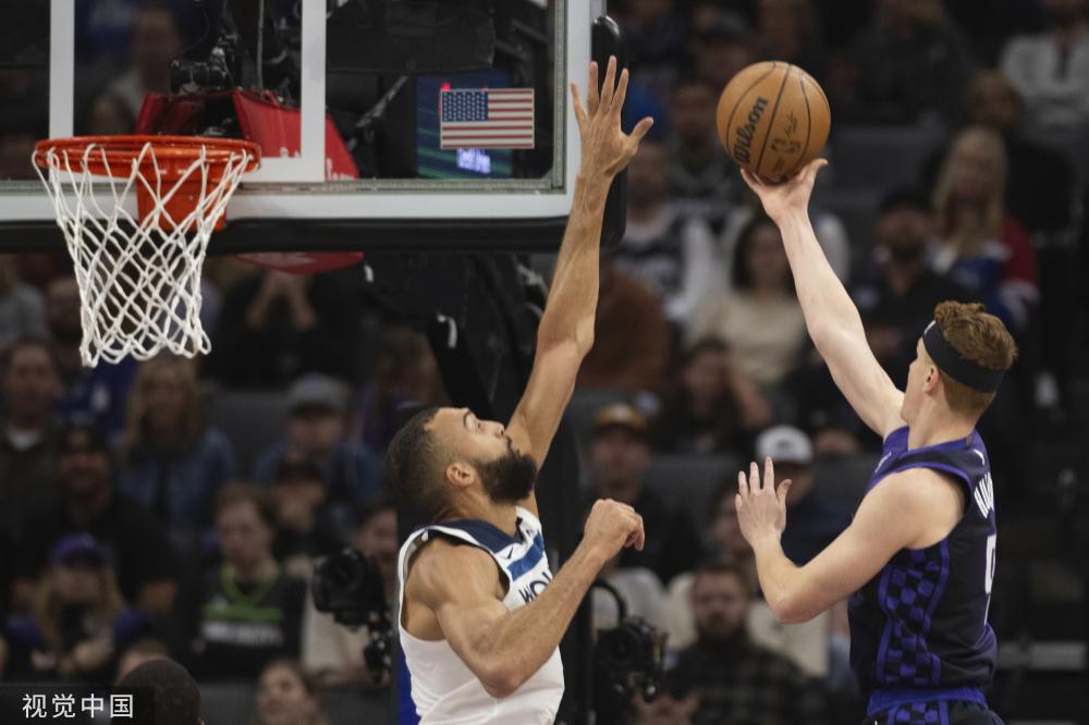 于中超争冠 于中超争冠